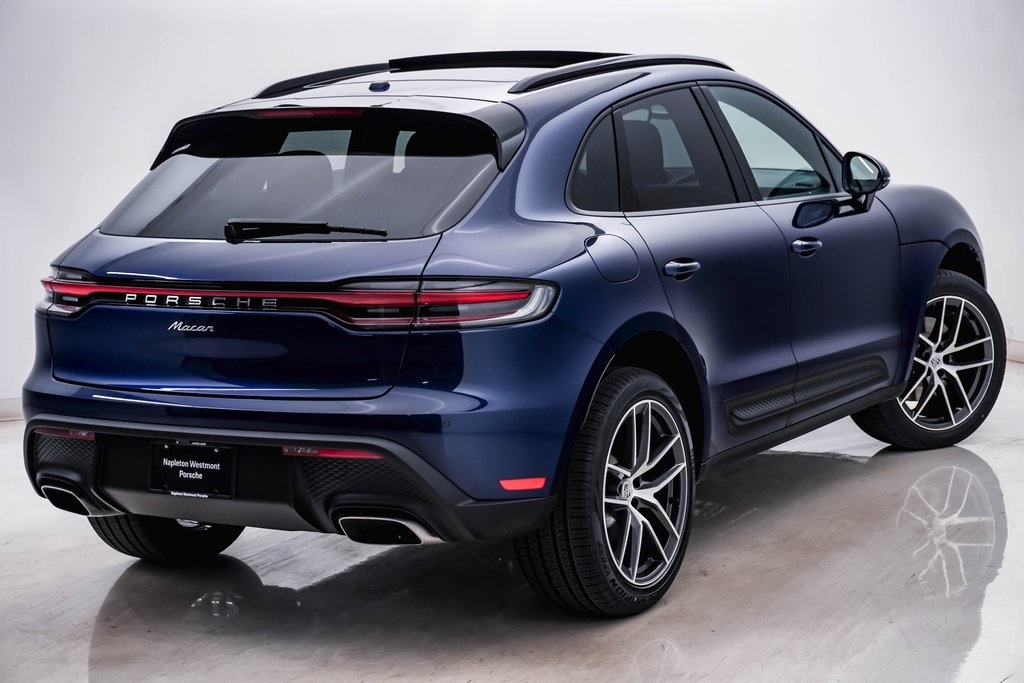 2025 Porsche Macan  11