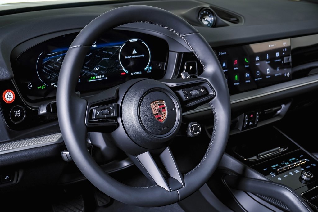 2025 Porsche Cayenne E-Hybrid Coupe  20