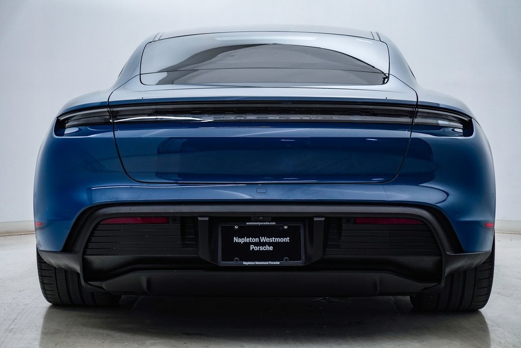 2022 Porsche Taycan 4S 8