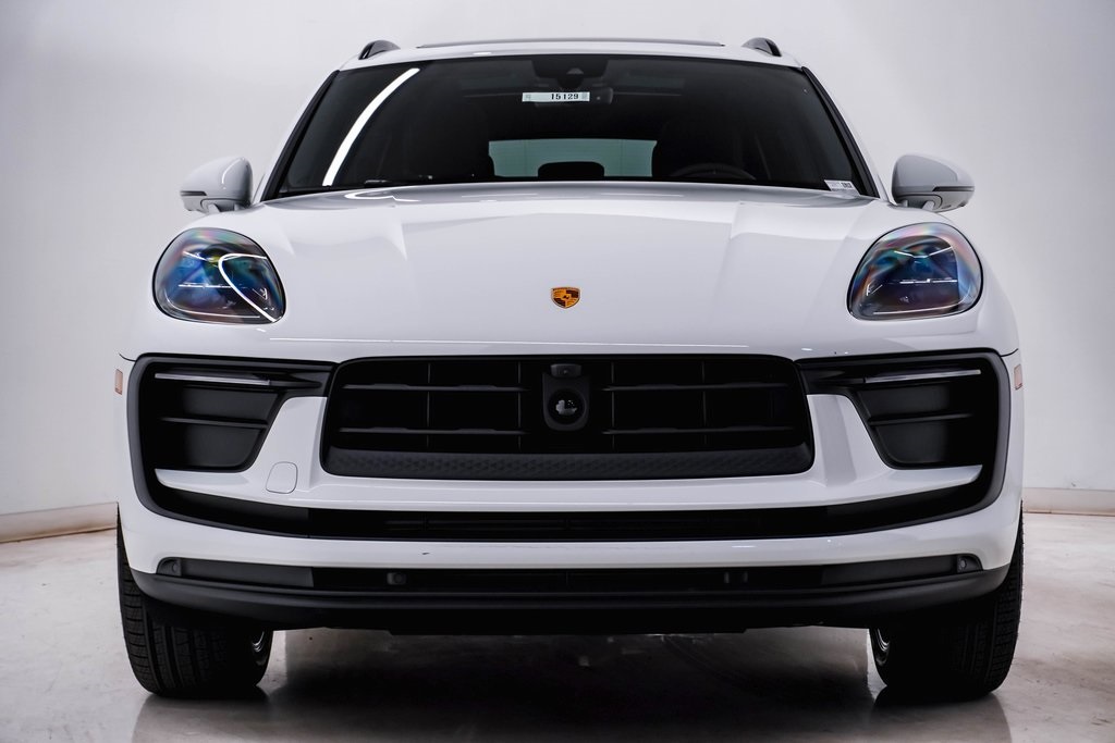 2025 Porsche Macan  6