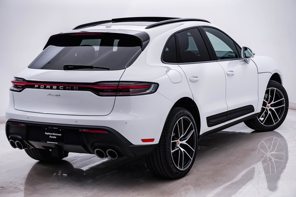 2025 Porsche Macan  11