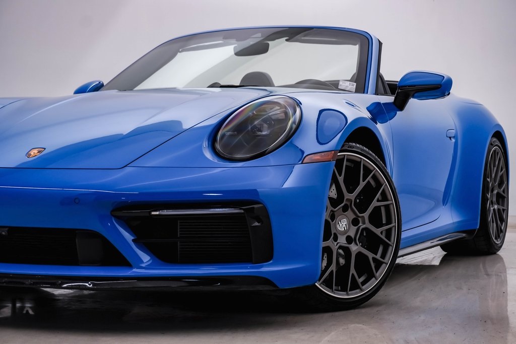 2022 Porsche 911 Carrera S 2