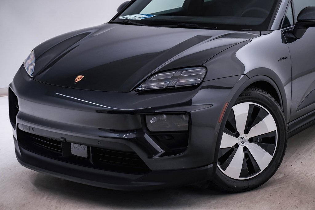 2024 Porsche Macan Electric 4 4