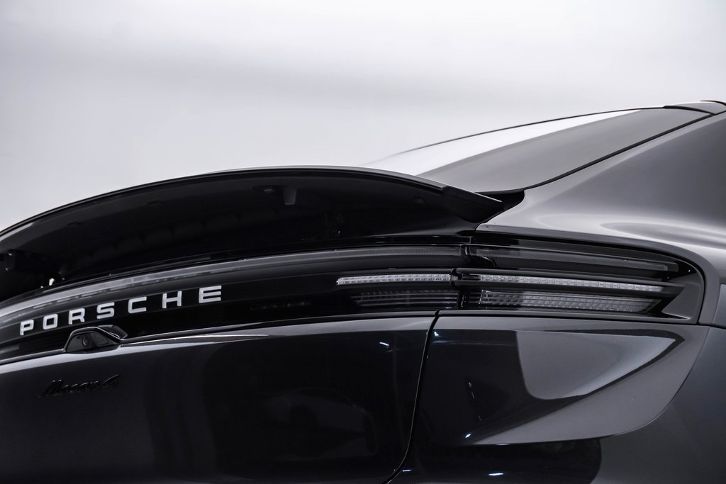 2024 Porsche Macan Electric 4 13