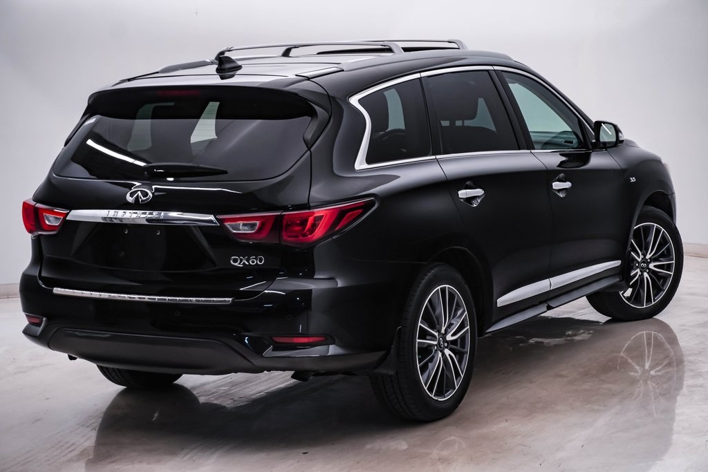 2017 INFINITI QX60 Base 10