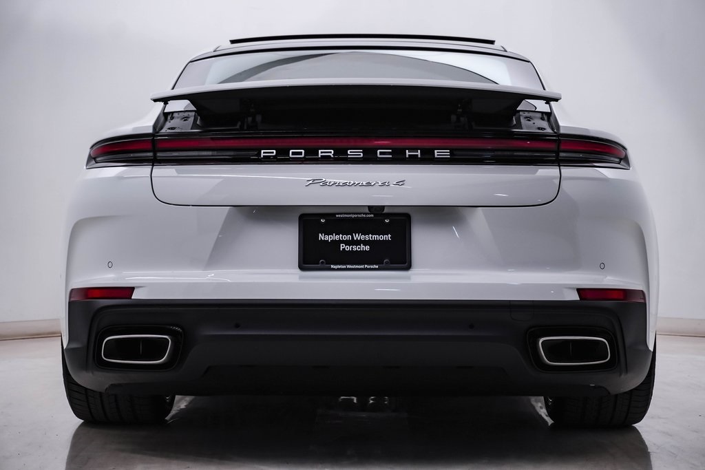 2025 Porsche Panamera 4 8