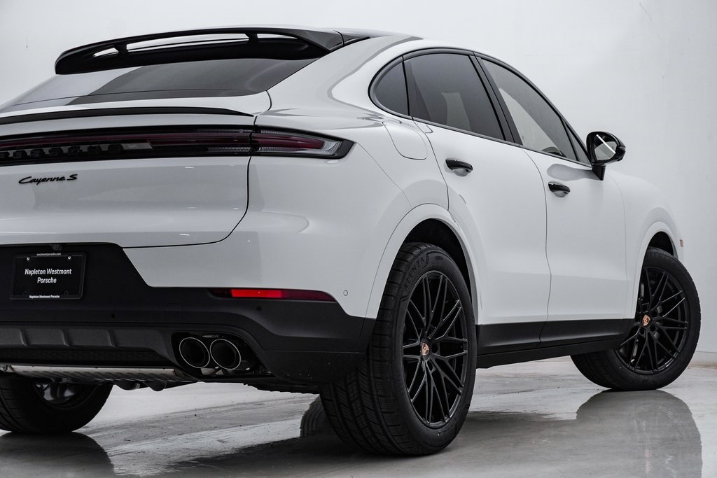 2025 Porsche Cayenne Coupe S 10