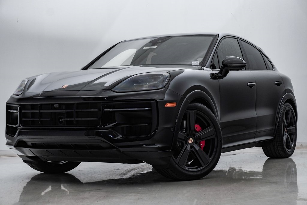 2025 Porsche Cayenne Coupe GTS 1