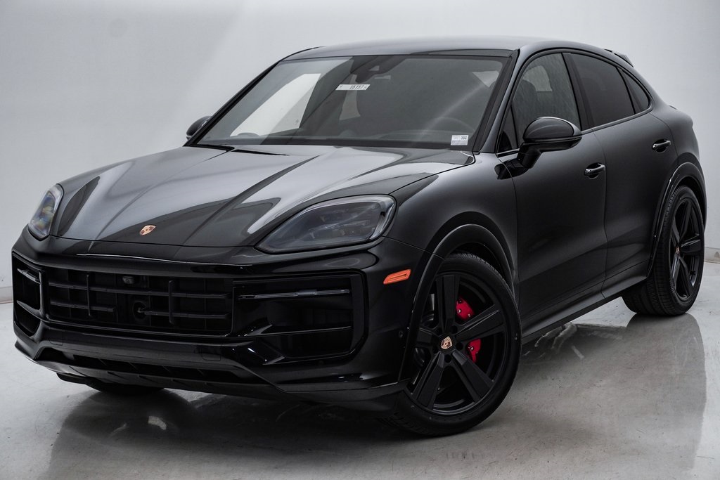 2025 Porsche Cayenne Coupe GTS 3