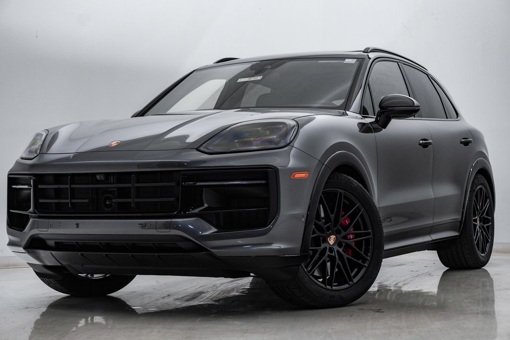 2025 Porsche Cayenne GTS 1