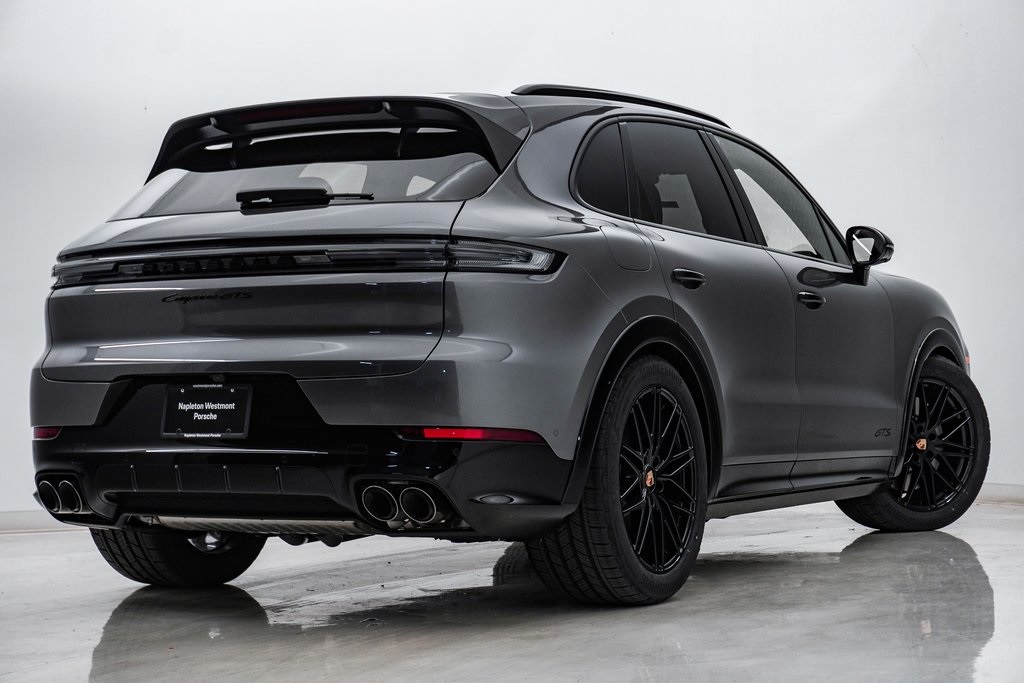 2025 Porsche Cayenne GTS 9