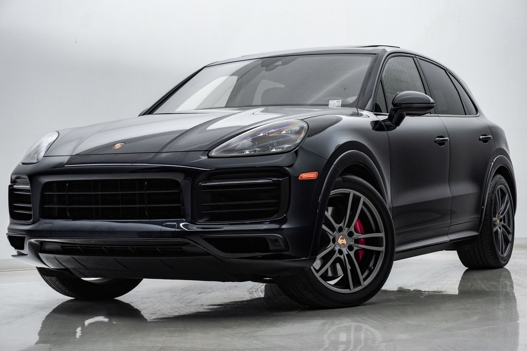 2022 Porsche Cayenne GTS 1