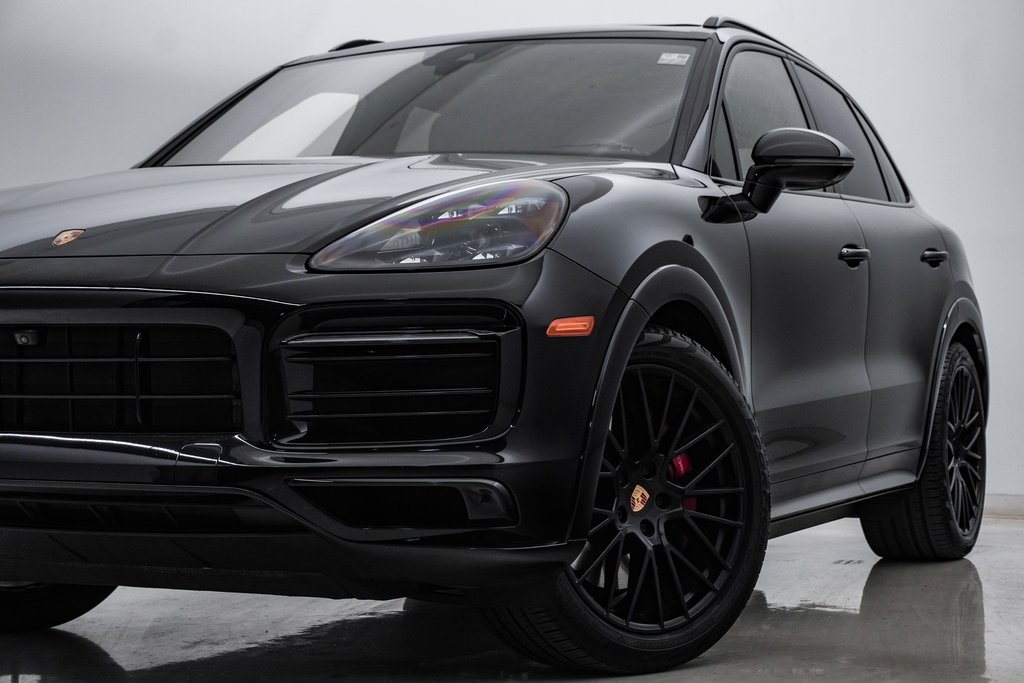 2021 Porsche Cayenne GTS 2