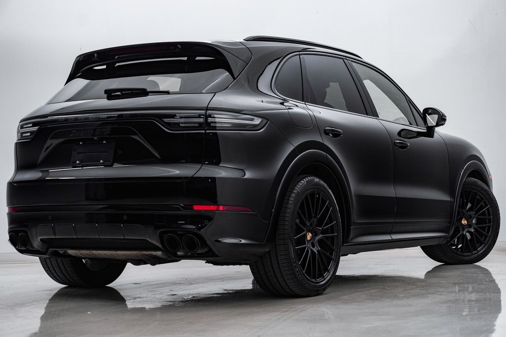 2021 Porsche Cayenne GTS 9