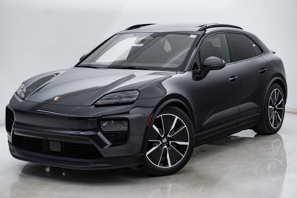 2024 Porsche Macan Electric 4 3