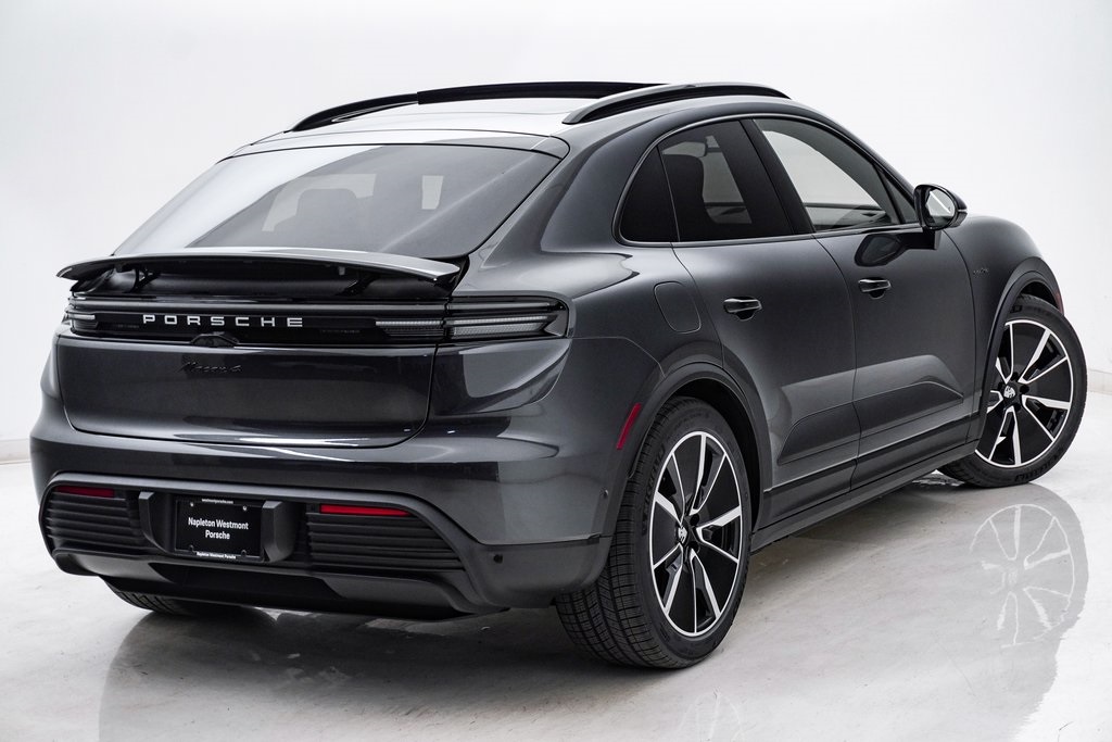 2024 Porsche Macan Electric 4 11