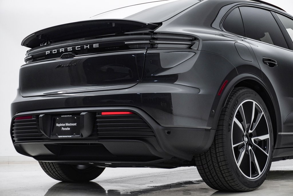 2024 Porsche Macan Electric 4 12