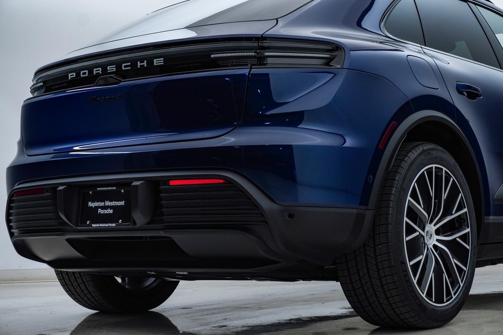 2024 Porsche Macan Electric 4 12