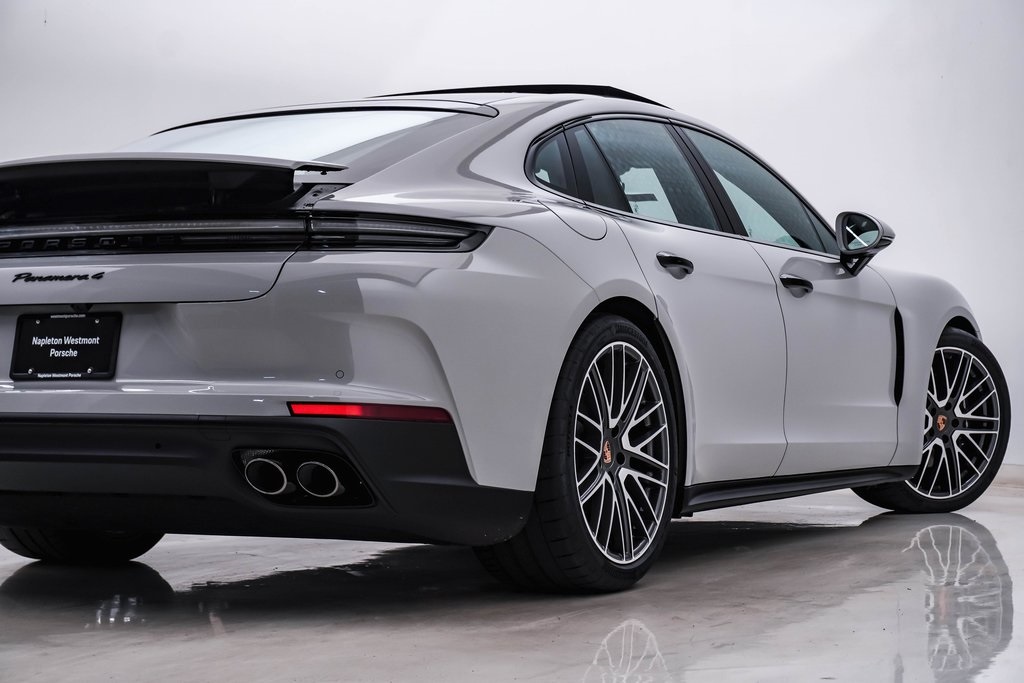 2025 Porsche Panamera 4 10