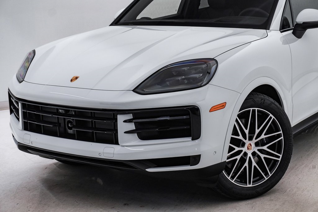 2025 Porsche Cayenne  4