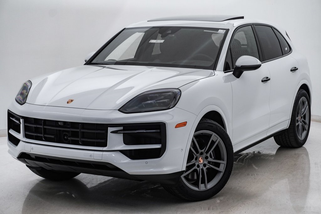 2025 Porsche Cayenne  3