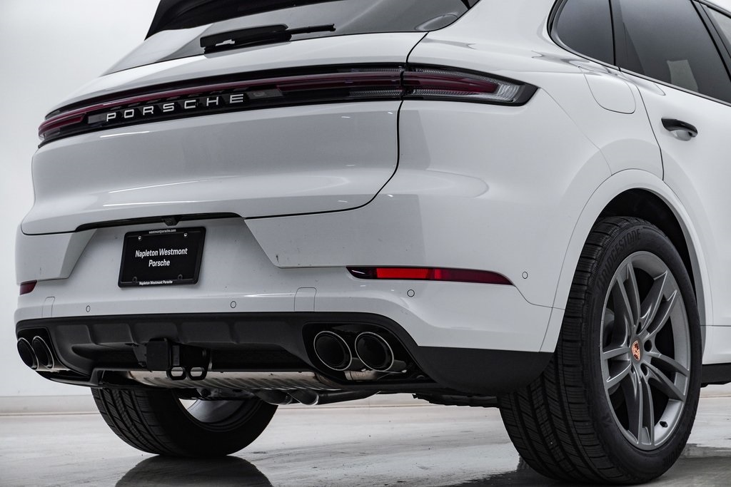 2025 Porsche Cayenne  12