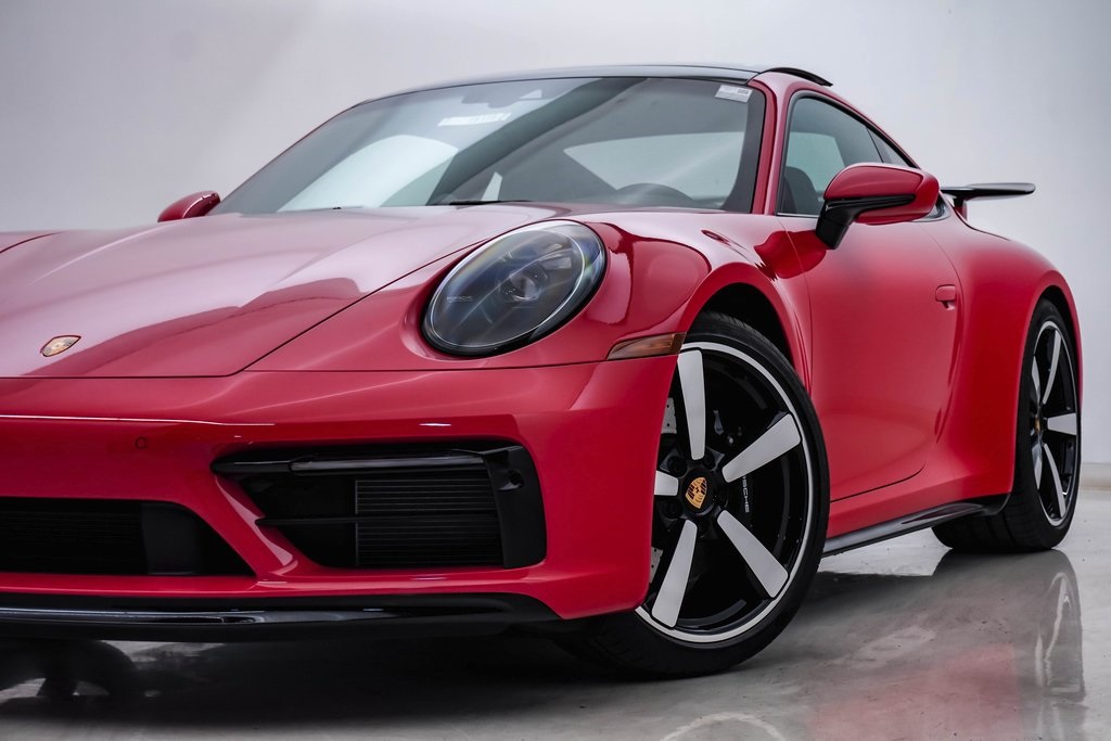 2024 Porsche 911 Carrera S 2