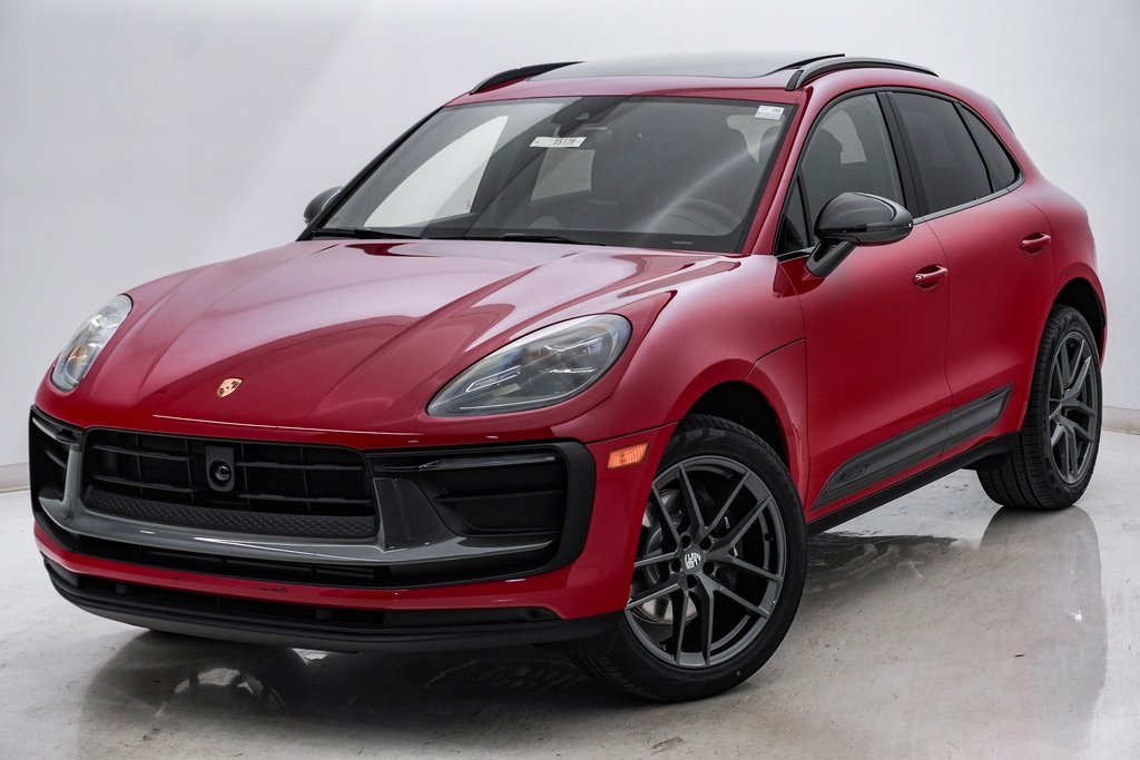 2025 Porsche Macan T 3