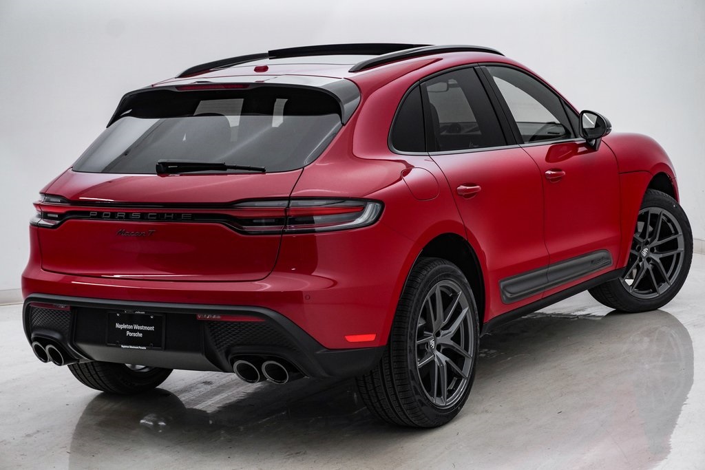 2025 Porsche Macan T 11