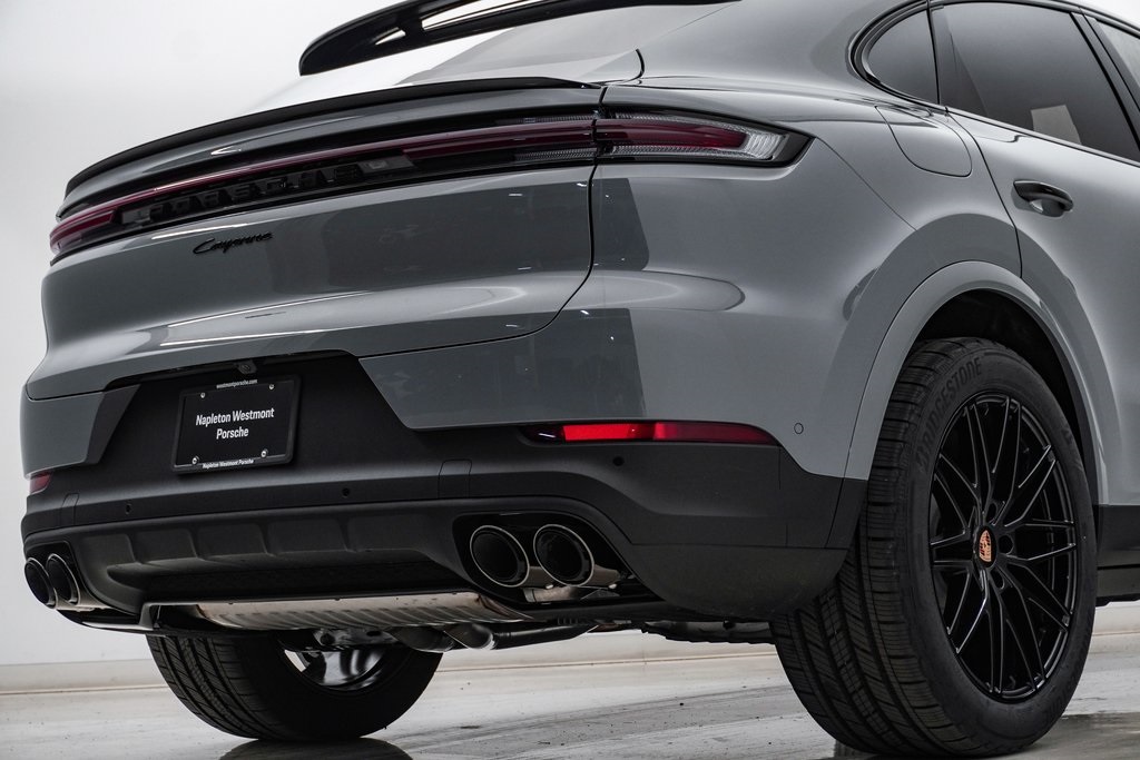 2025 Porsche Cayenne Coupe  12