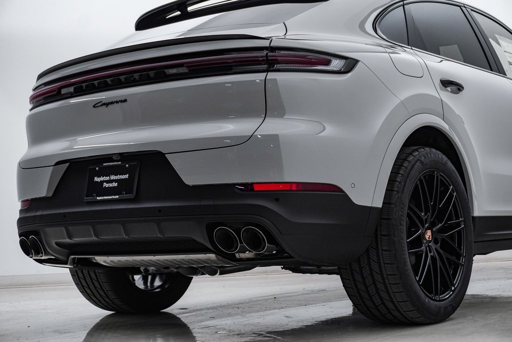 2025 Porsche Cayenne Coupe  12