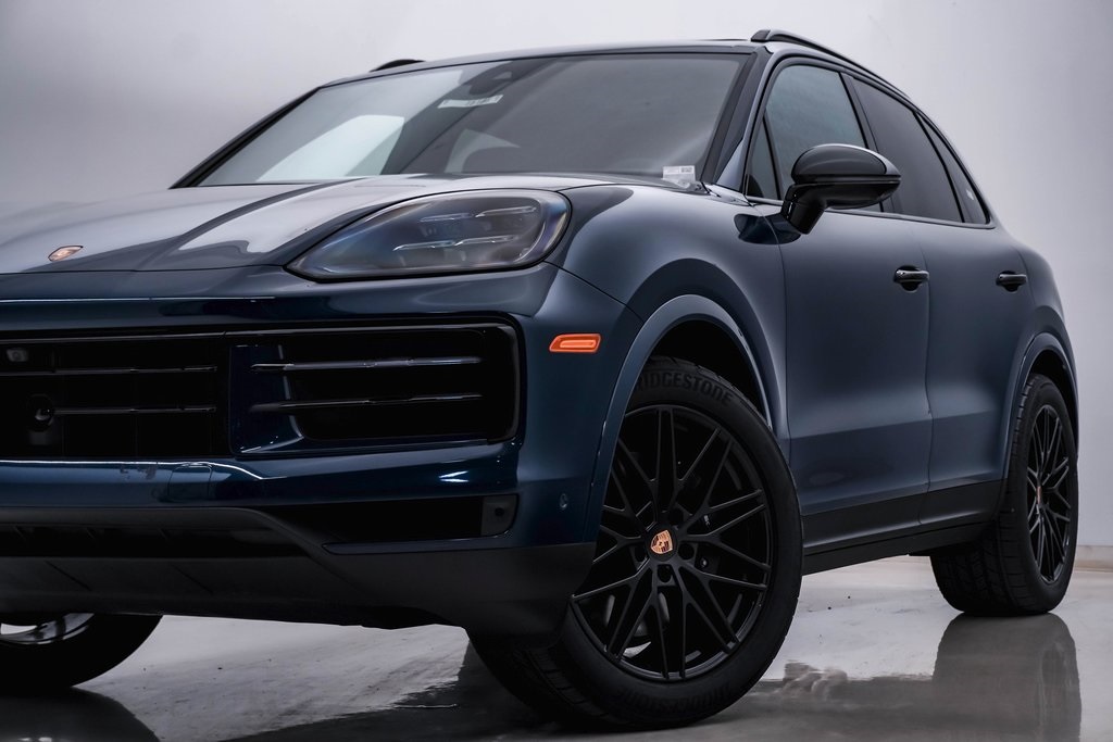 2025 Porsche Cayenne  2