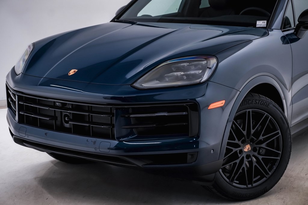 2025 Porsche Cayenne  4