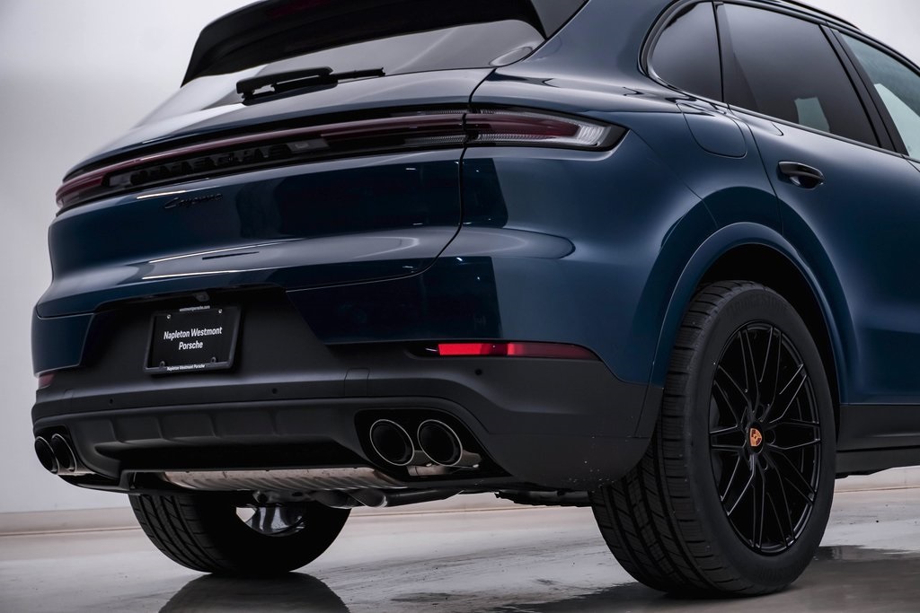 2025 Porsche Cayenne  12