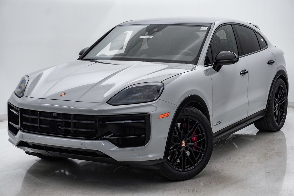 2025 Porsche Cayenne Coupe GTS 3