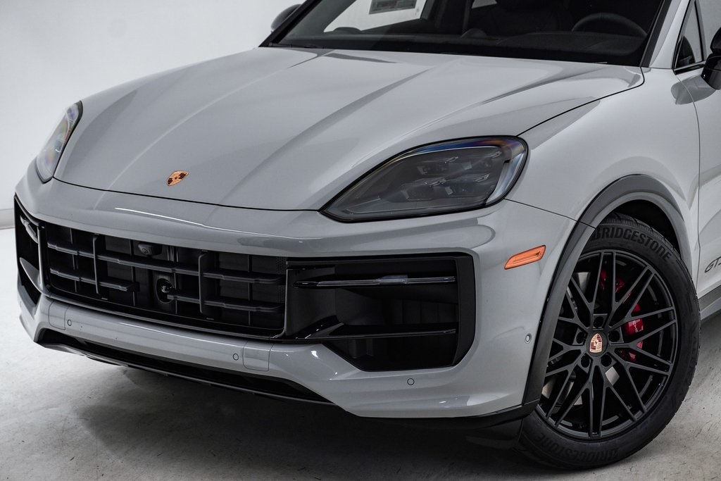 2025 Porsche Cayenne Coupe GTS 4