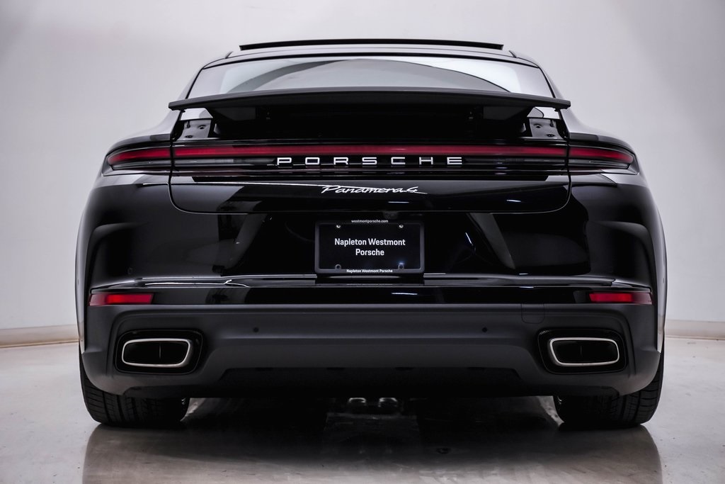 2025 Porsche Panamera 4 8