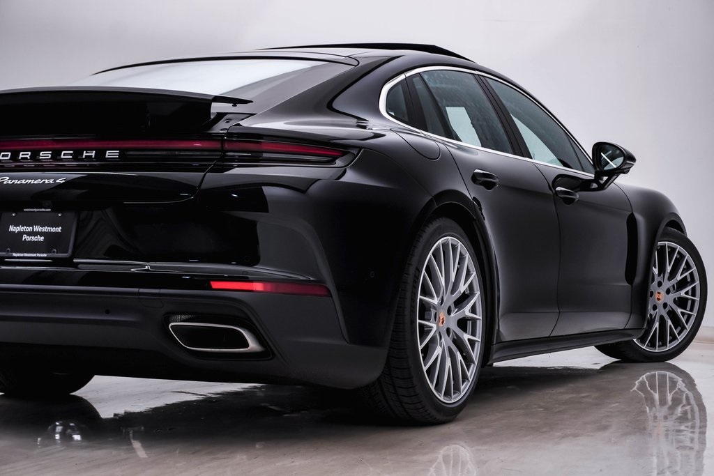 2025 Porsche Panamera 4 10