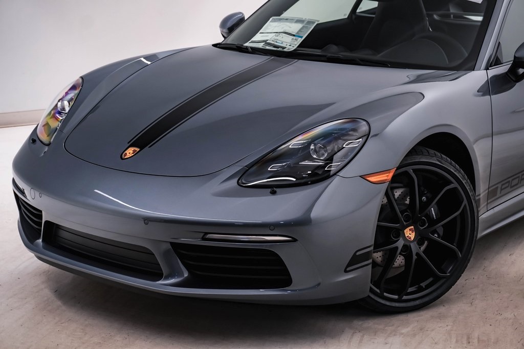 2025 Porsche 718 Cayman  4