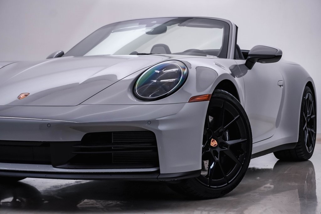 2025 Porsche 911 Carrera 2