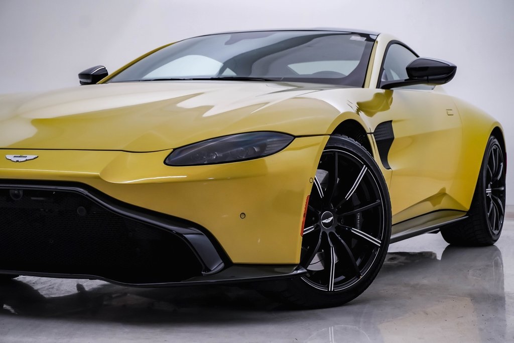 2020 Aston Martin Vantage Base 2