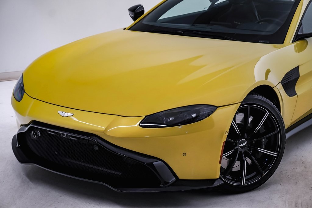 2020 Aston Martin Vantage Base 4