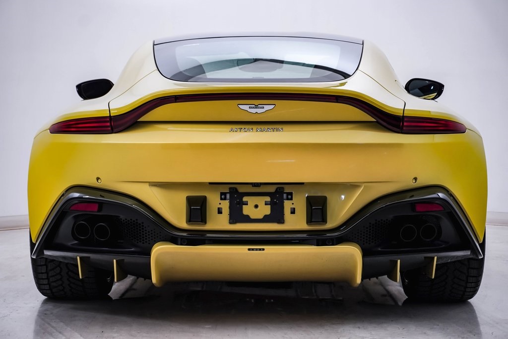 2020 Aston Martin Vantage Base 8