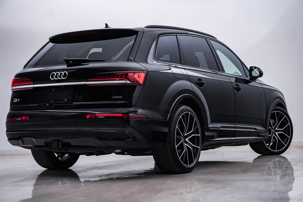 2021 Audi Q7 55 Prestige 8