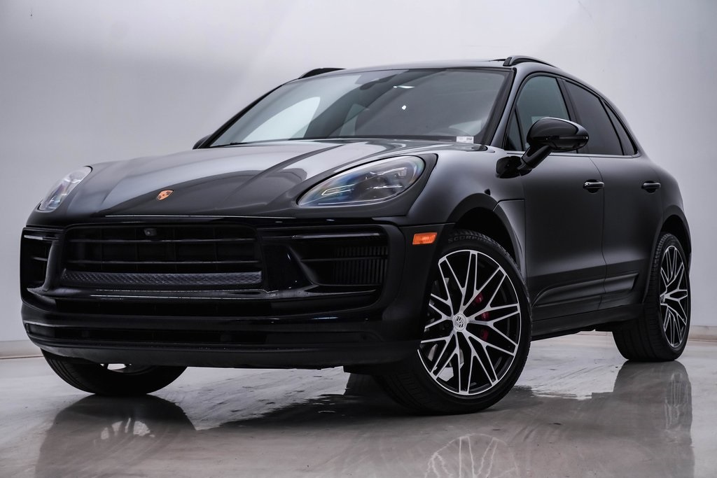 2022 Porsche Macan S 1