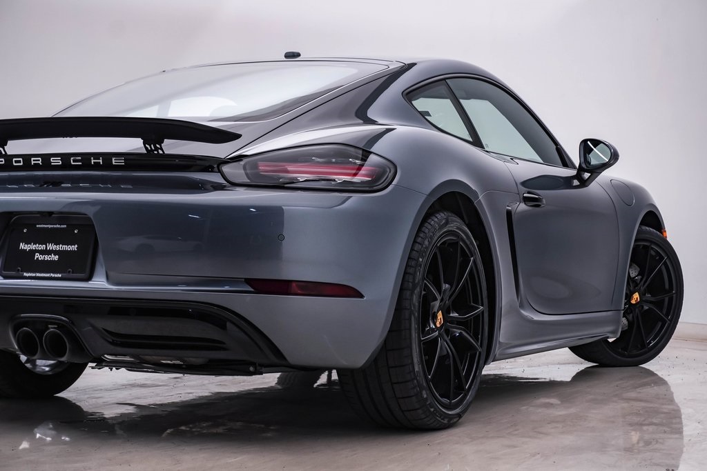 2025 Porsche 718 Cayman  10