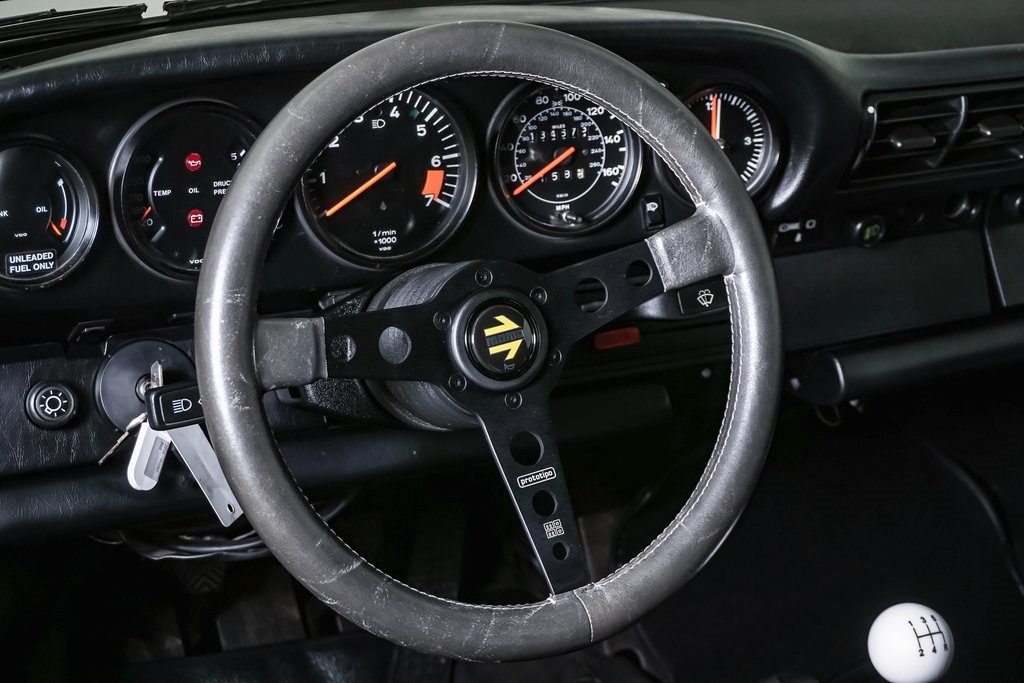 1986 Porsche 911 Carrera 27