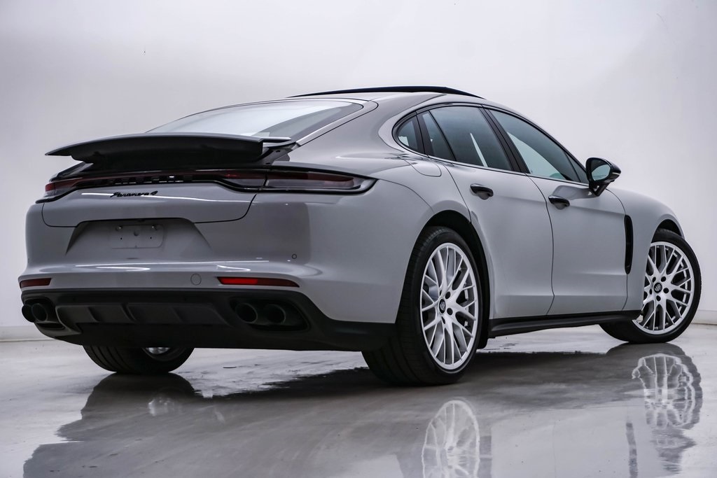 2022 Porsche Panamera 4 9