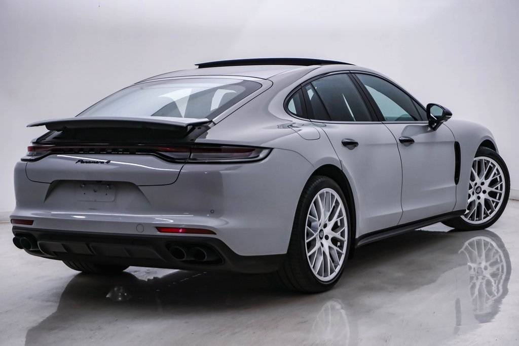 2022 Porsche Panamera 4 11