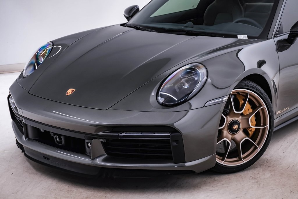 2022 Porsche 911 Turbo S 4